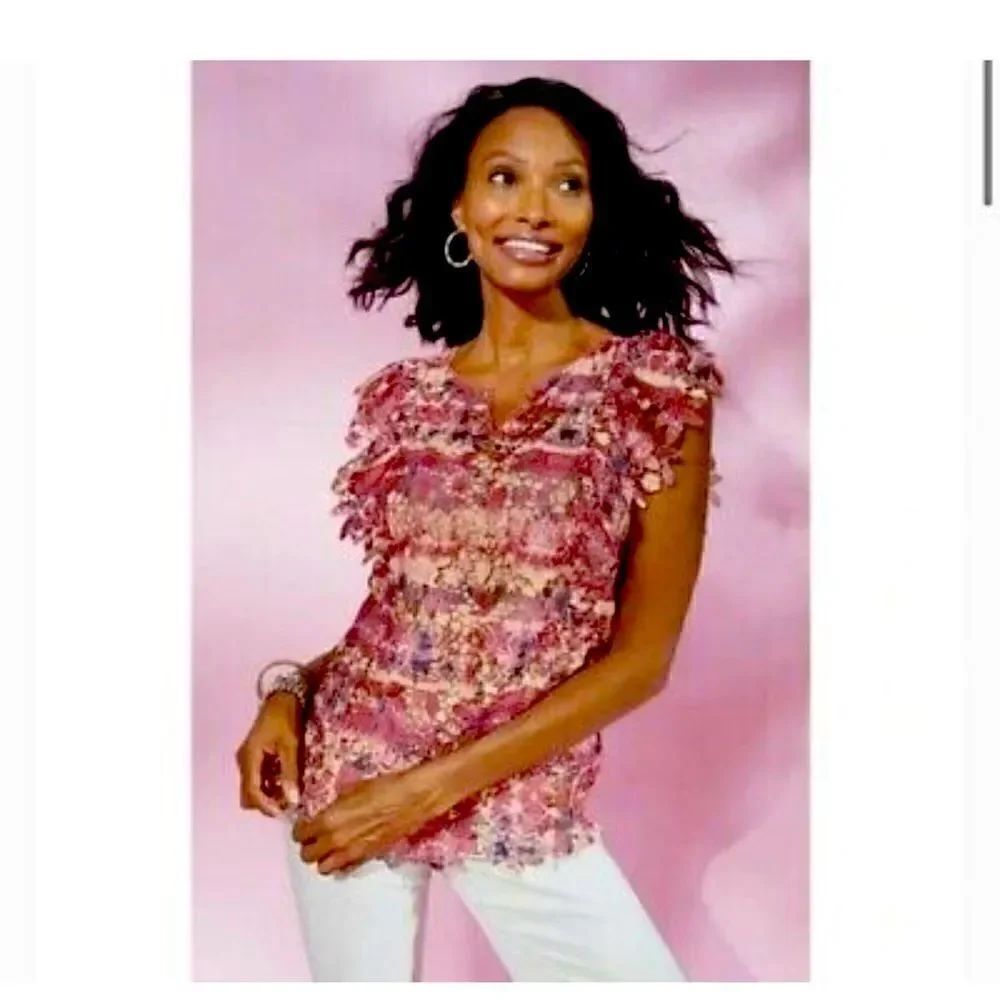 Soft Surroundings 1X Bougainvillea laser cut floral top